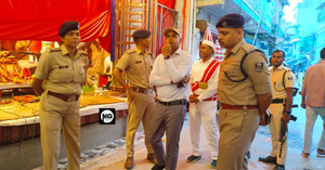 दुर्गा पूजा को लेकर अलर्ट हुआ जिला प्रशासन, समस्तीपुर शहर के पूजा पंडालों का किया गया निरीक्षण